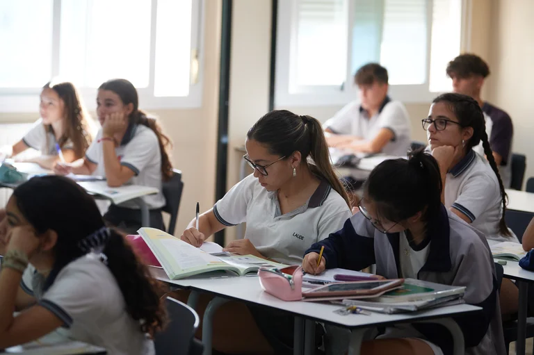 Digital learning and trilingualism